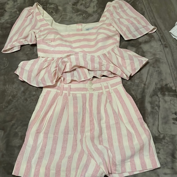 Zara Pink and White Linen Striped Crop Top with Fringe and matching shorts - Picture 3 of 6